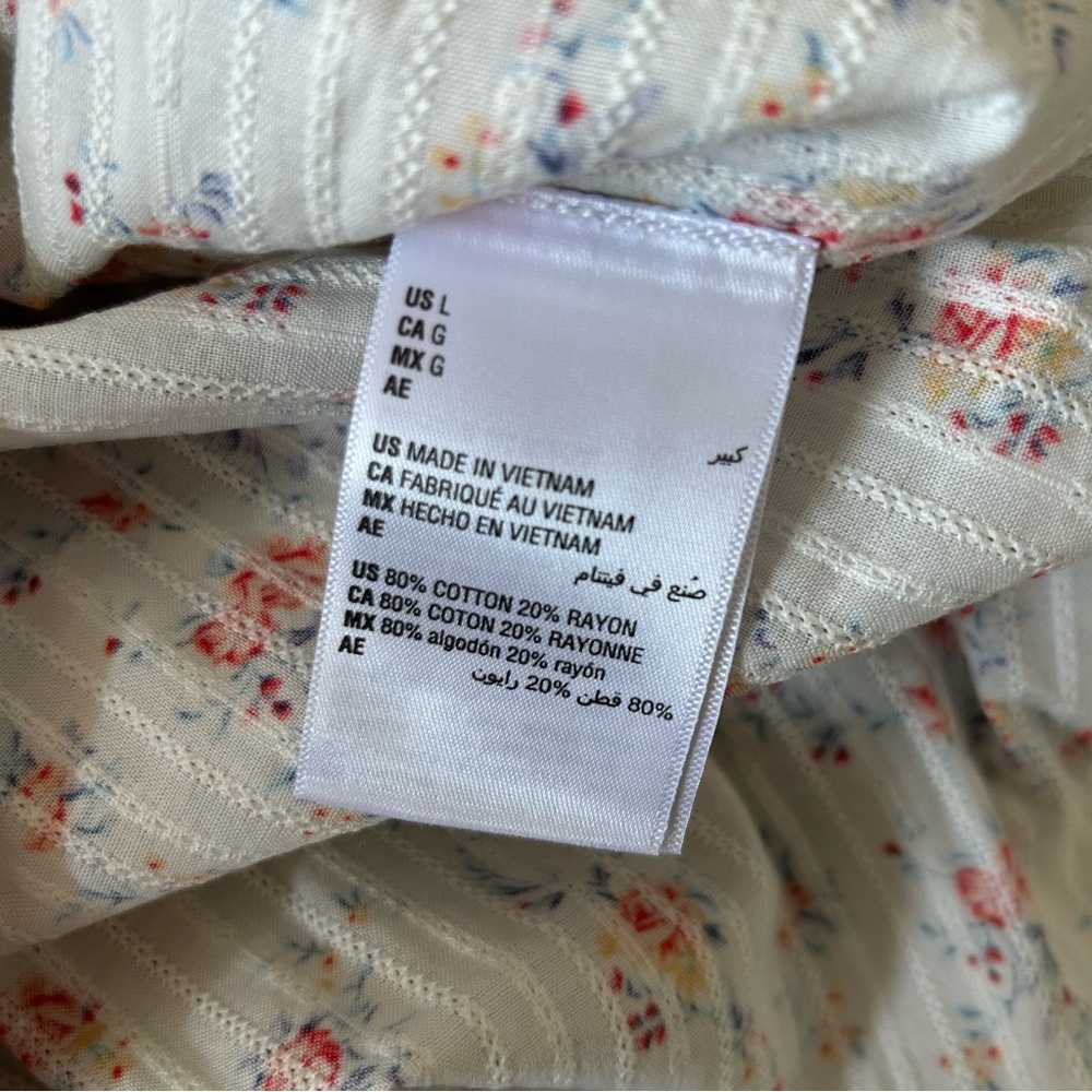 Floral Button-Up Shirt - Picture 6 of 6